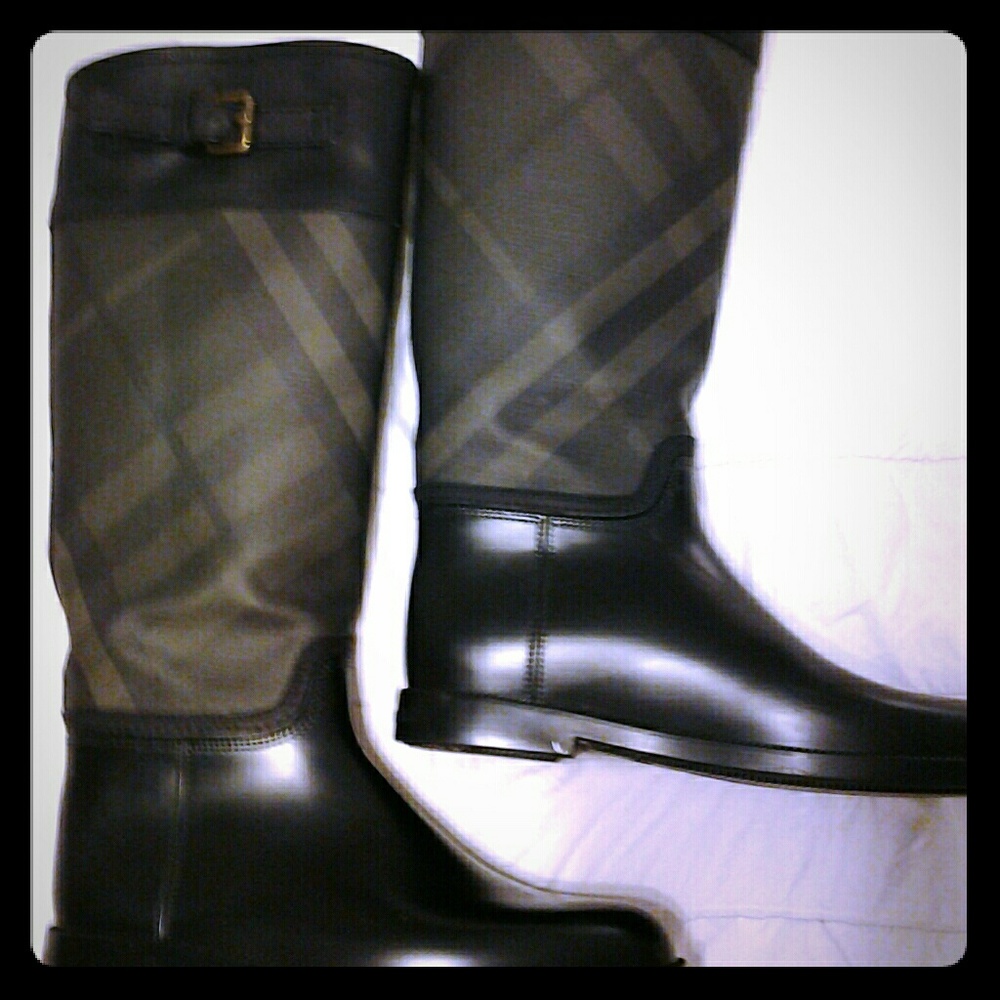 Burberry rain boots